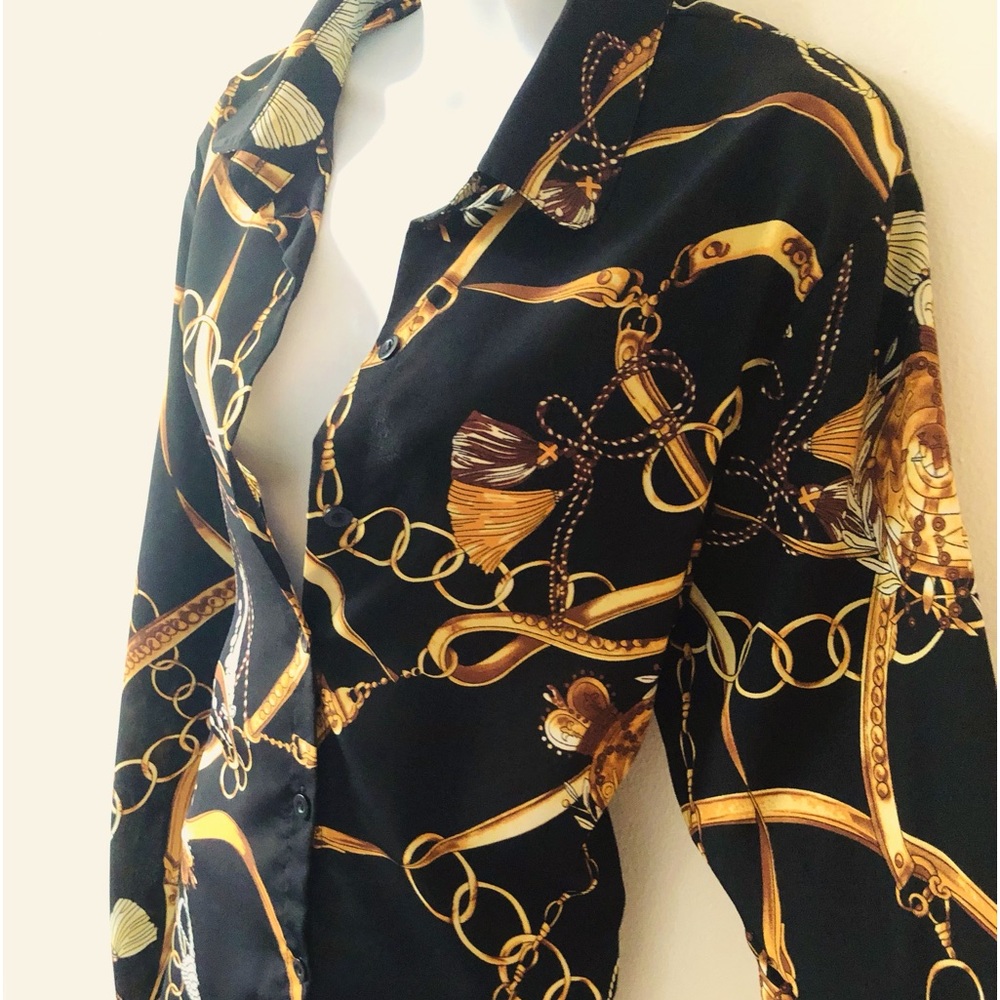 Blouse with chain designs